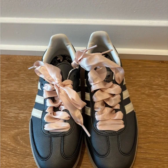 Samba 'Black Wonder Quartz Ribbon Laces' - Picture 4 of 6